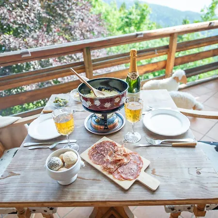 公寓 Clouds Alpin Luxury View And Pool 威拉尔-苏-罗伦